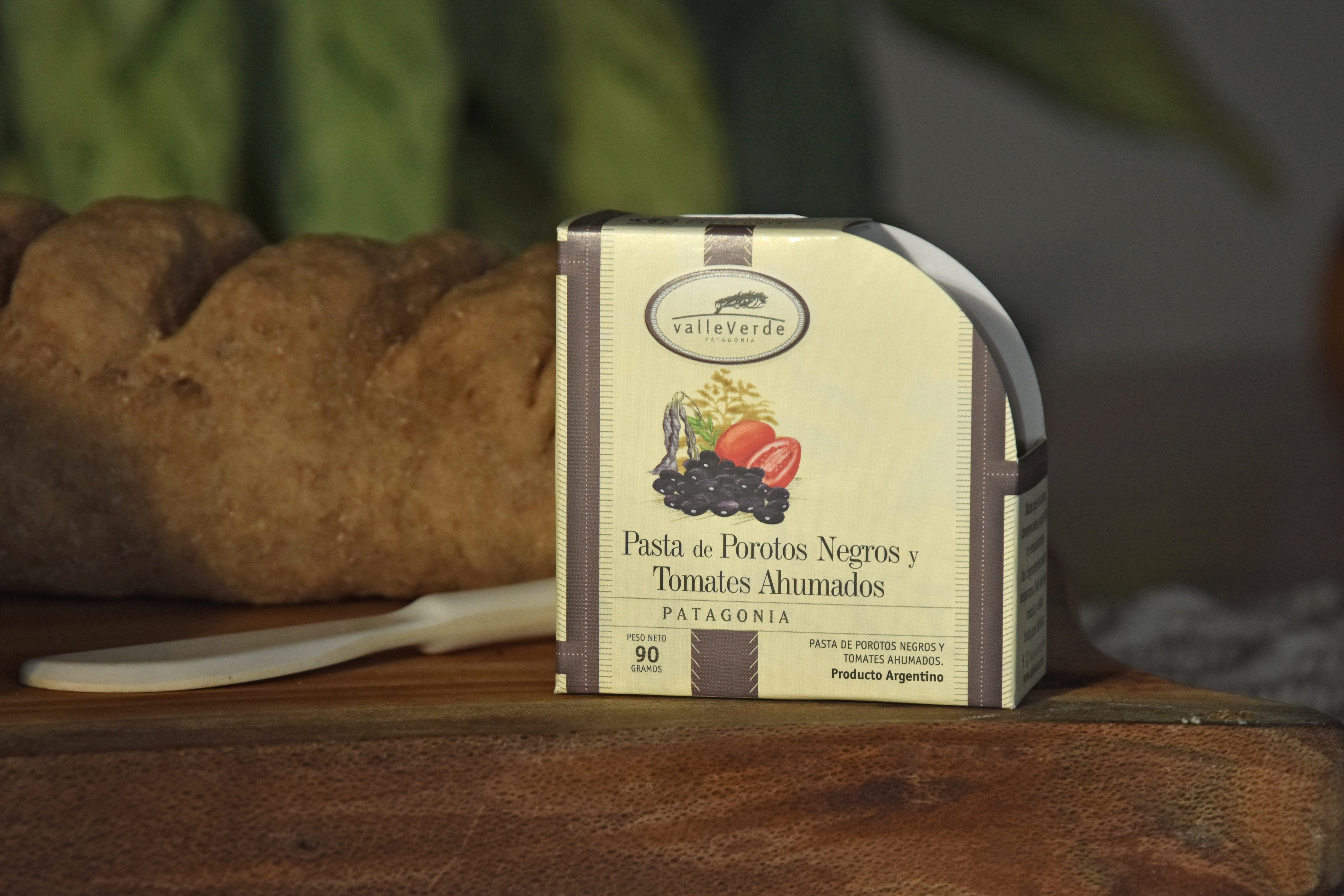 Pasta de Porotos Negros y Tomates Ahumados